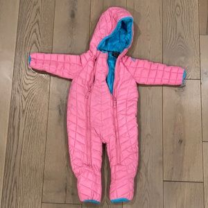 18 month girls snowsuit, only worn a few times.  Like new condition